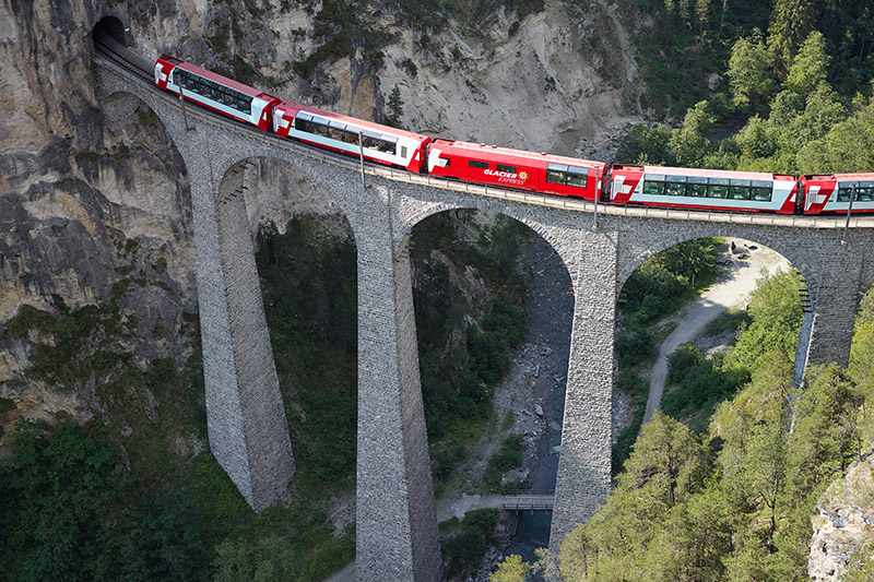 Vlaky ve Švýcarsku